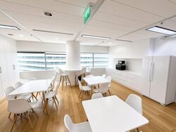 Gateway West (D7), Office #627359751
